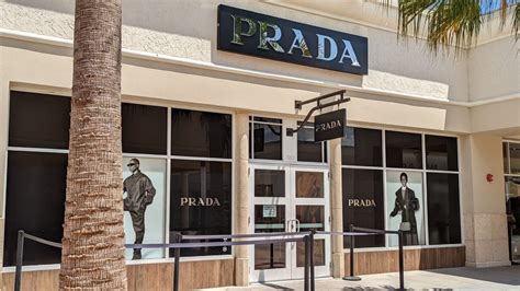 outlet stores in prada orlando.